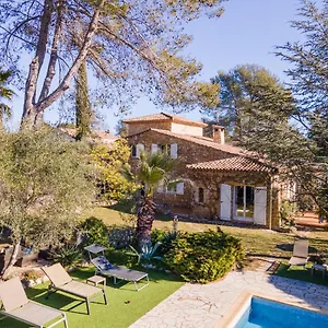 Bastide De L'ovalie Bagnols-en-Forêt