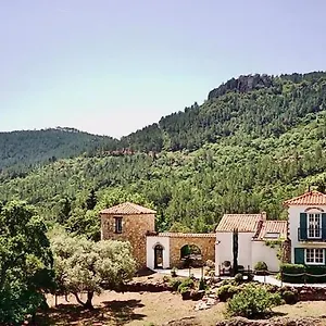 L'hacienda Bagnols-en-Forêt